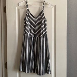 Cute & light summer dress!